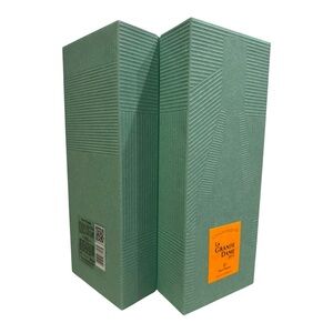 Veuve Clicquot La Grande Dame 2015 Champagne Box | Collector’s Gift Box
